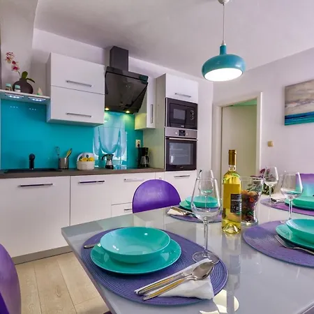 Jelena, Guest house 3*